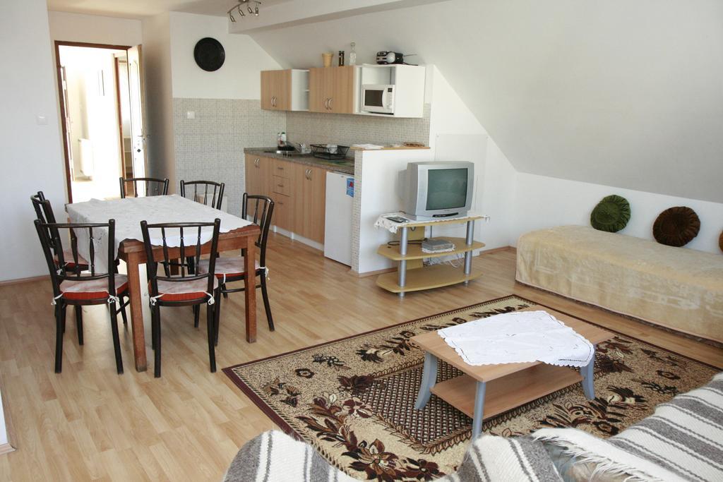 Apartment Kata Štúrovo Eksteriør billede