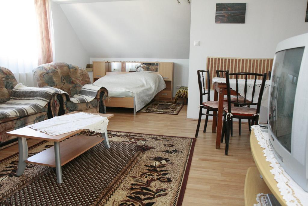 Apartment Kata Štúrovo Eksteriør billede